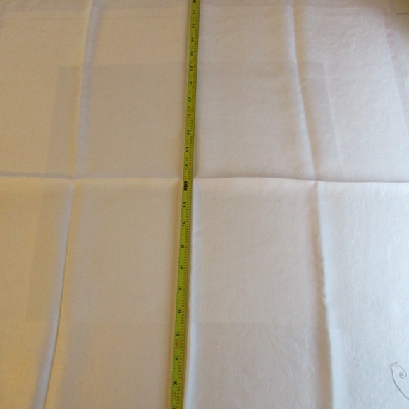 Monogrammed "C" cloth napkins - Picture 7 of 8